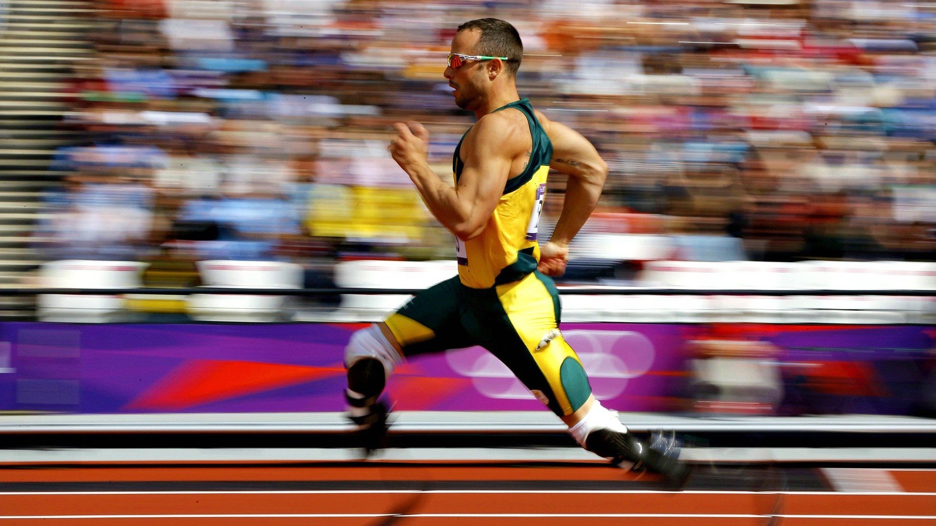 最后时刻胜出引发热议！Scout在日本队比赛中出色防守全场沸腾不已